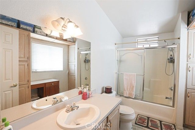 7887 Lampson 100, Garden Grove, CA 92841