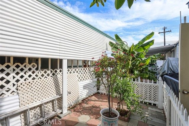 7887 Lampson 100, Garden Grove, CA 92841