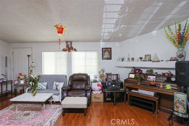 7887 Lampson 100, Garden Grove, CA 92841