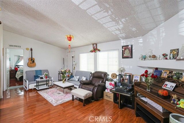 7887 Lampson 100, Garden Grove, CA 92841