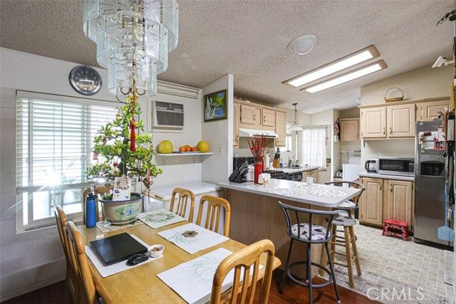 7887 Lampson 100, Garden Grove, CA 92841