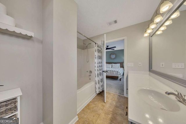 803 Windcroft Circle NW, Acworth, GA 30101