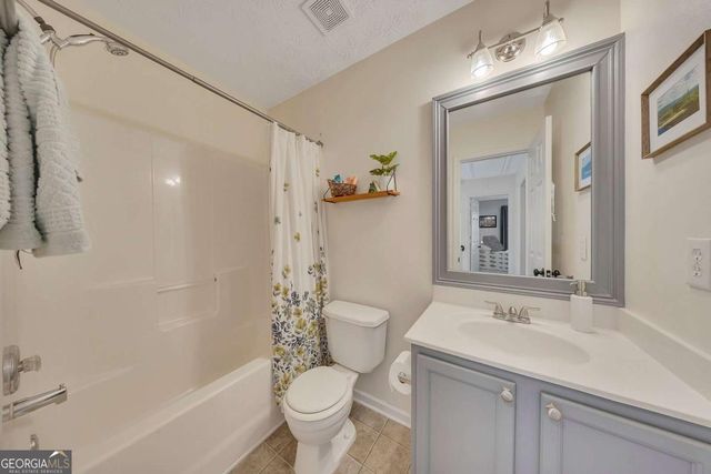 803 Windcroft Circle NW, Acworth, GA 30101