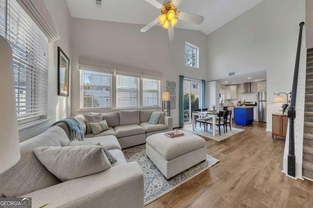 803 Windcroft Circle NW, Acworth, GA 30101