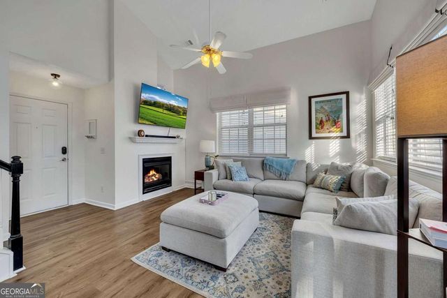 803 Windcroft Circle NW, Acworth, GA 30101