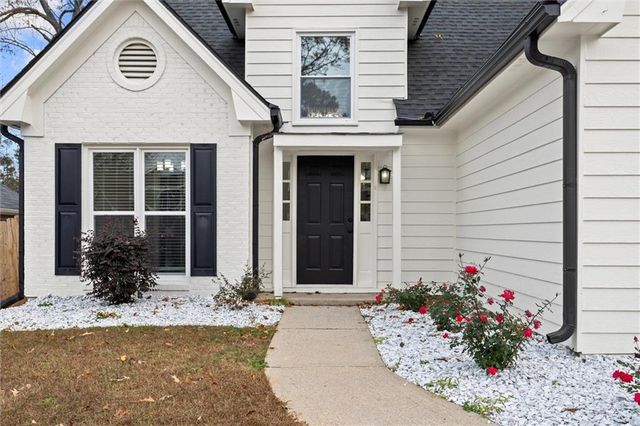 2580 Waterford Park Drive, Lawrenceville, GA 30044