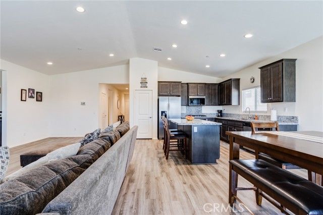 11856 Calenda Court, Victorville, CA 92392