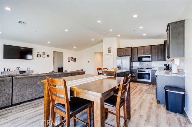 11856 Calenda Court, Victorville, CA 92392