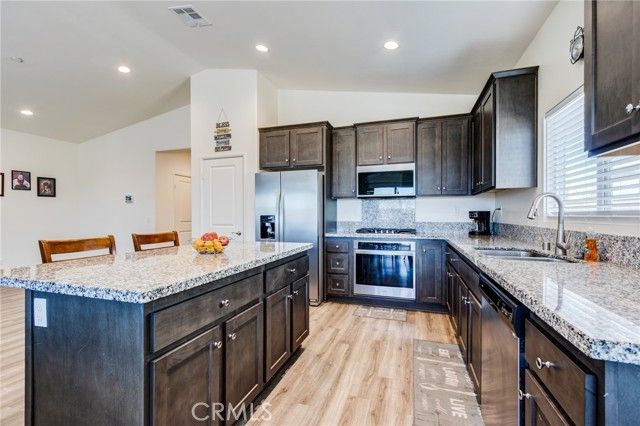 11856 Calenda Court, Victorville, CA 92392