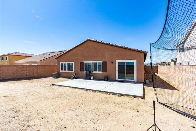11856 Calenda Court, Victorville, CA 92392
