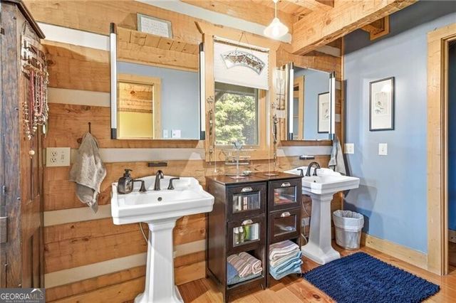 7625 Fish Hook Lane, Lula, GA 30554