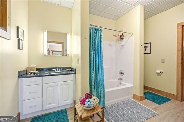 7625 Fish Hook Lane, Lula, GA 30554