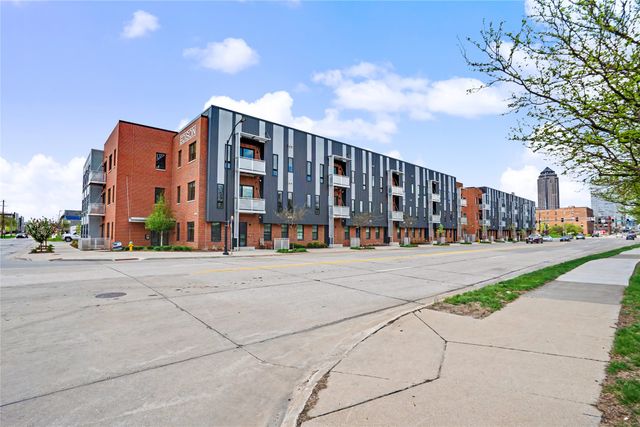 450 SW 7th Street 209, Des Moines, IA 50309
