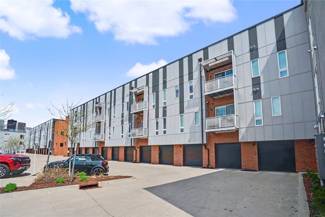 450 SW 7th Street 209, Des Moines, IA 50309