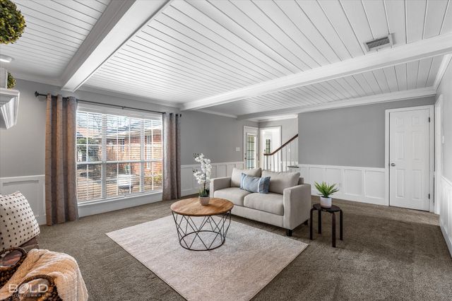 2119 Surrey Lane, Bossier City, LA 71111