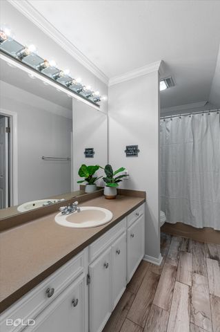 2119 Surrey Lane, Bossier City, LA 71111