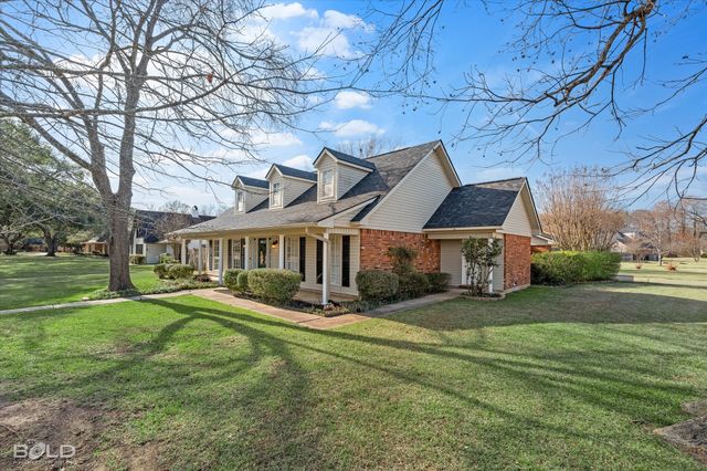 2119 Surrey Lane, Bossier City, LA 71111