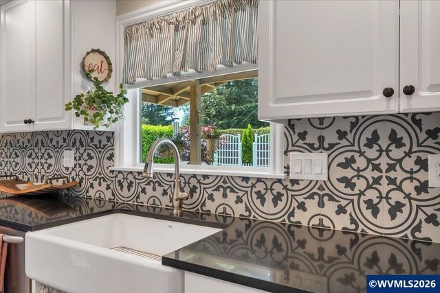 4193 Oakman St S, Salem, OR 97004