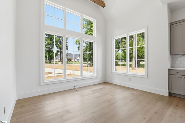 53 Bell Road, Greenville, SC 29607