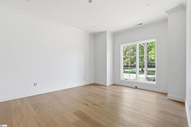53 Bell Road, Greenville, SC 29607