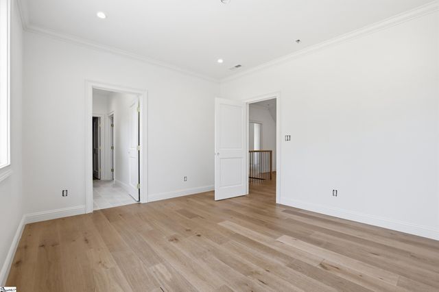 53 Bell Road, Greenville, SC 29607