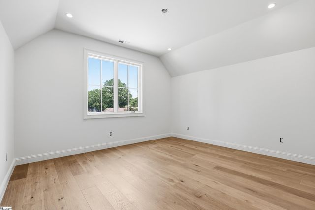53 Bell Road, Greenville, SC 29607