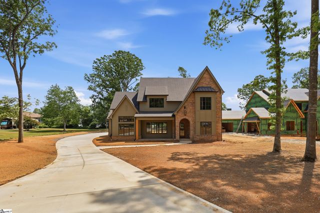 53 Bell Road, Greenville, SC 29607