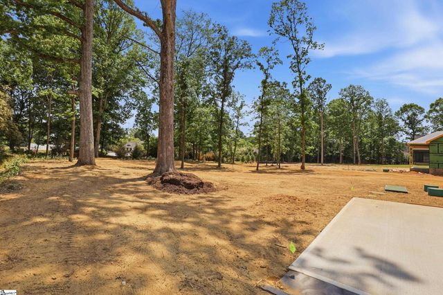 53 Bell Road, Greenville, SC 29607