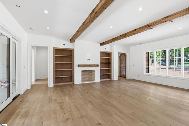 53 Bell Road, Greenville, SC 29607