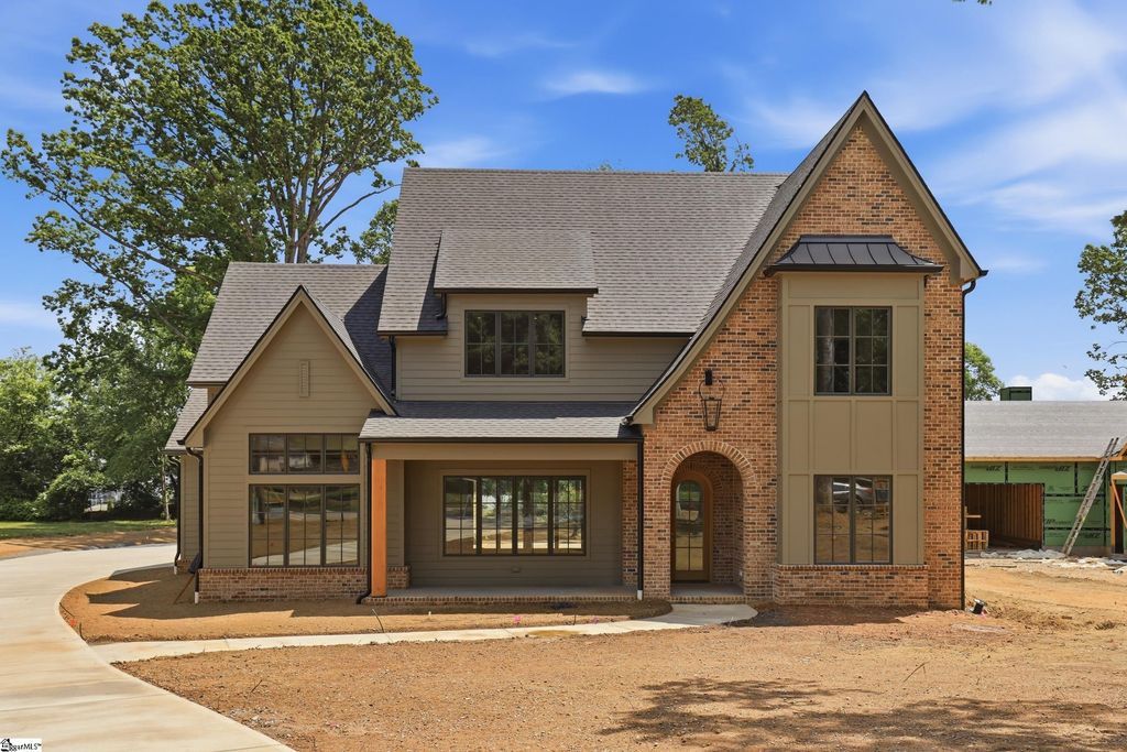 53 Bell Road, Greenville, SC 29607