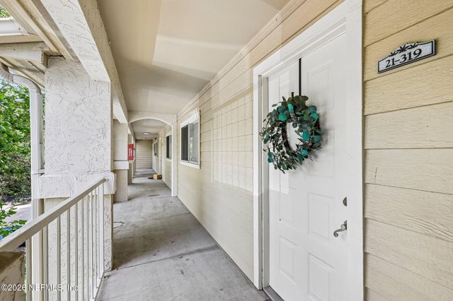 21 ARBOR CLUB Drive 319, Ponte Vedra Beach, FL 32082
