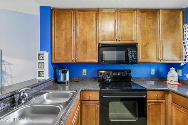 21 ARBOR CLUB Drive 319, Ponte Vedra Beach, FL 32082