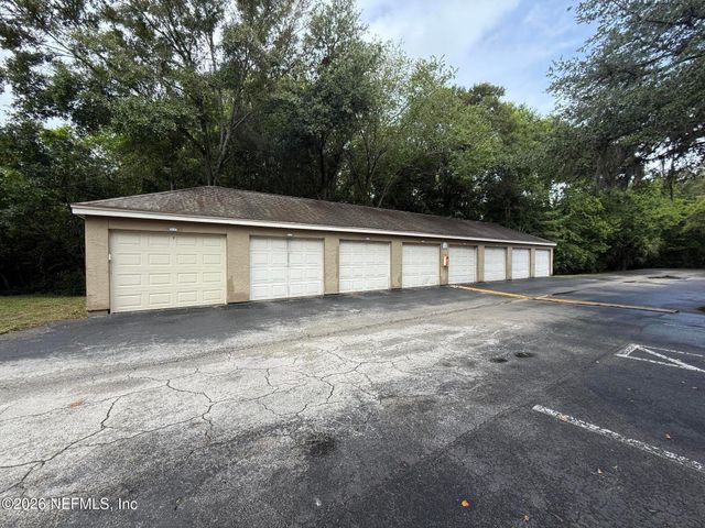 21 ARBOR CLUB Drive 319, Ponte Vedra Beach, FL 32082