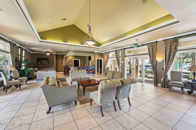 21 ARBOR CLUB Drive 319, Ponte Vedra Beach, FL 32082