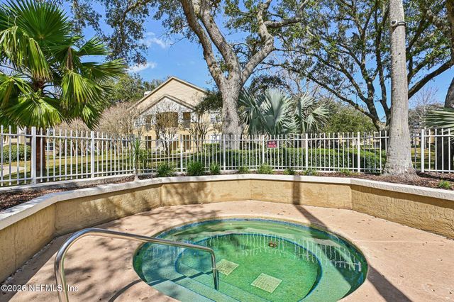 21 ARBOR CLUB Drive 319, Ponte Vedra Beach, FL 32082