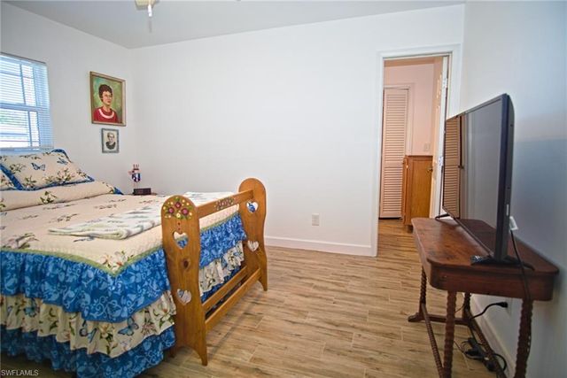 1930 Indian Creek DR, North Fort Myers, FL 33917