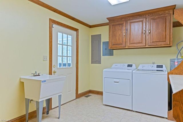 4312 Stevens DR, Carrsville, VA 23315
