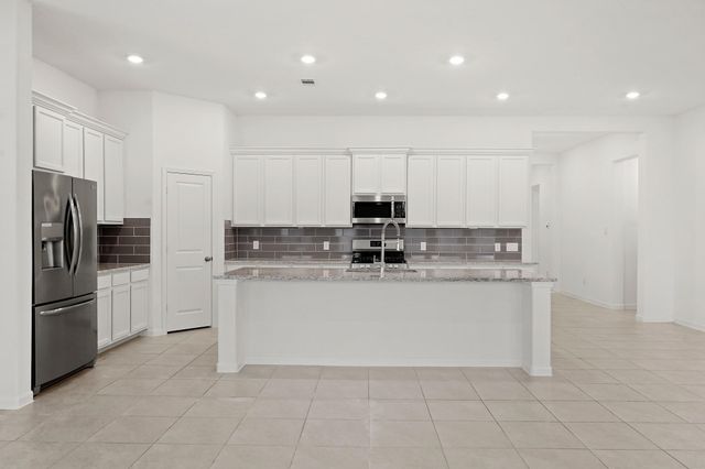 4915 Sierra Ridge Drive, Rosenberg, TX 77469