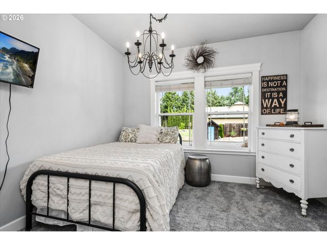 2991 Yolanda Ave, Springfield, OR 97477