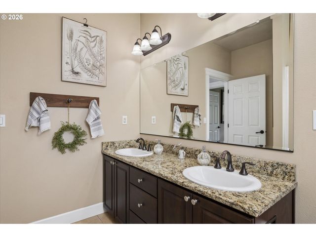 2991 Yolanda Ave, Springfield, OR 97477