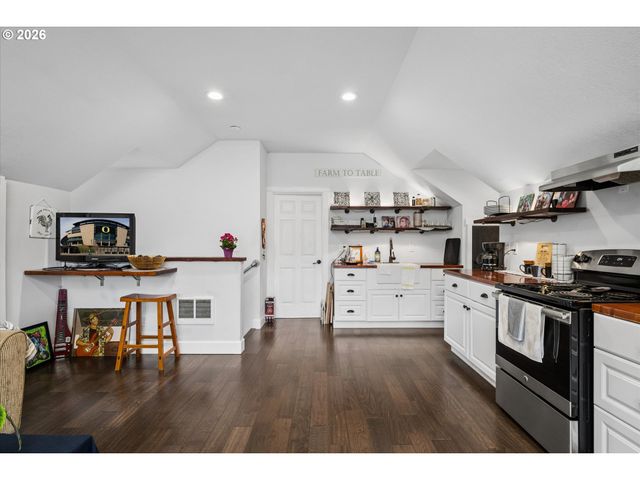 2991 Yolanda Ave, Springfield, OR 97477