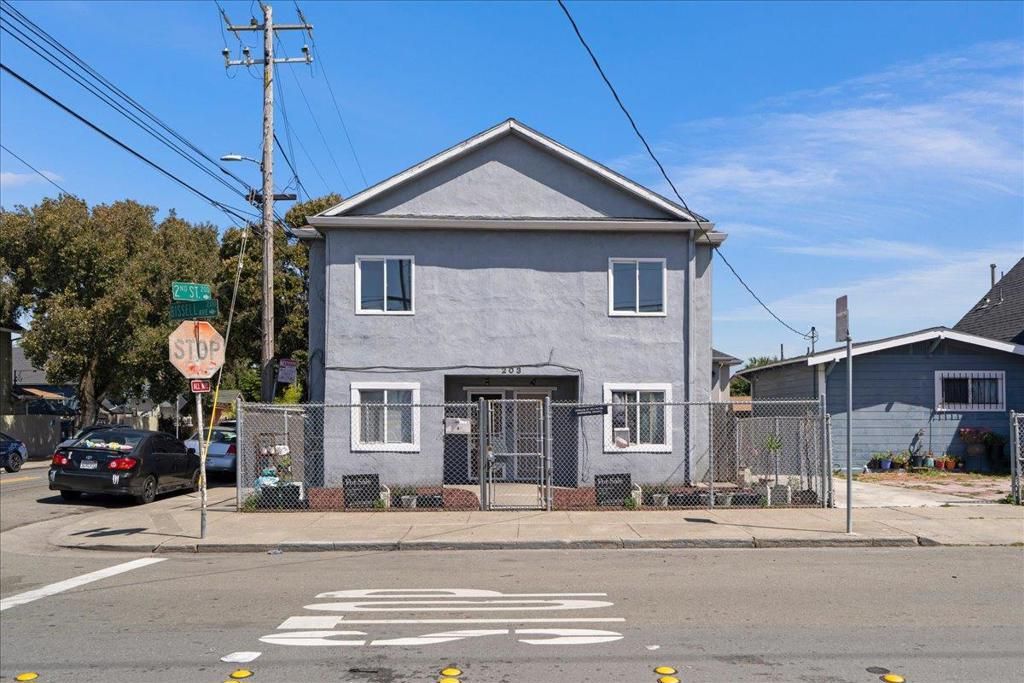 203 Bissell Avenue, Richmond, CA 94801