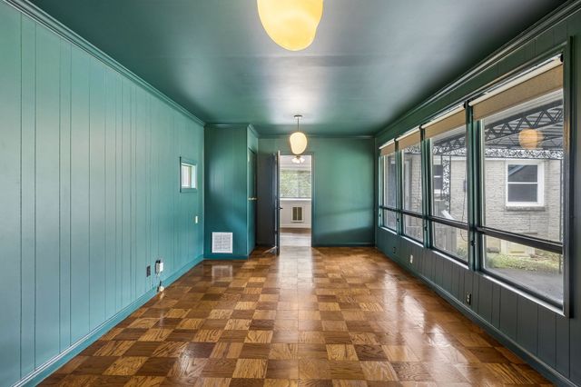 902 McMahan Ave, Nashville, TN 37216