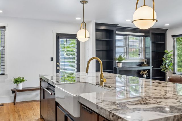 902 McMahan Ave, Nashville, TN 37216