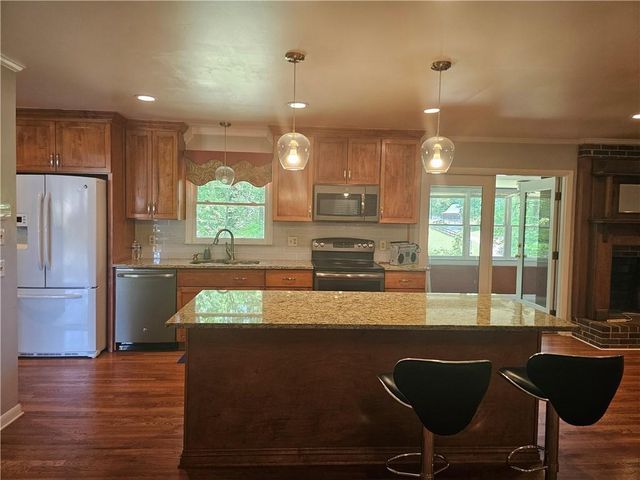 2107 Flat Shoals Road SW, Conyers, GA 30094