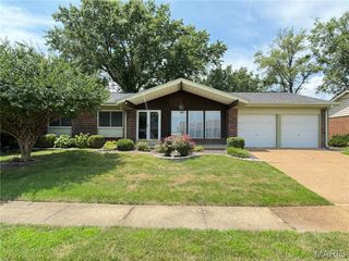 5143 Oakfire Drive, Unincorporated, MO 63129
