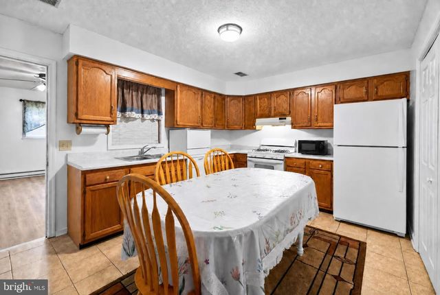 1048 HAMPTON CIRCLE, Hagerstown, MD 21742
