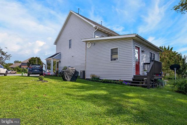 1048 HAMPTON CIRCLE, Hagerstown, MD 21742
