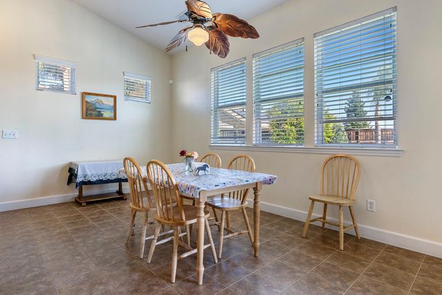 6008 W Wathen Avenue, Fresno, CA 93722