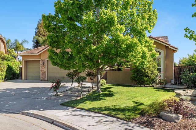 6008 W Wathen Avenue, Fresno, CA 93722